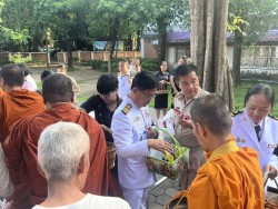 เทศบาลตำบลสันป่าตอง ได้ร่วมกิจกรรมเนื่องจาก วันคล้ายวันสวรรคต พระบาทสมเด็จพระบรมชนกาธิเบศร มหาภูมิพลอดุลยเดชมหาราช บรมนาถบพิตร ภาพที่ 4 | https://www.sanpatong.go.th