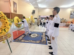 เทศบาลตำบลสันป่าตอง ได้ร่วมกิจกรรมเนื่องจาก วันคล้ายวันสวรรคต พระบาทสมเด็จพระบรมชนกาธิเบศร มหาภูมิพลอดุลยเดชมหาราช บรมนาถบพิตร ภาพที่ 13 | https://www.sanpatong.go.th