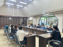 ภาพที่ 6 จาก 10: ประชุมคณะกรรมการพัฒนาท้องถิ่น เรื่องพิจารณาร่างแผนการดำเนินงาน พ.ศ. 2570