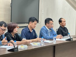 ภาพที่ 7 จาก 10: ประชุมคณะกรรมการพัฒนาท้องถิ่น เรื่องพิจารณาร่างแผนการดำเนินงาน พ.ศ. 2570