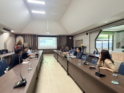 ภาพที่ 1 จาก 7: เทศบาลตำบลสันป่าตองได้เข้าร่วมการประชุมกับบริษัท Bedrock Analytics ได้ให้ความรู้เกี่ยวกับงานสารบรรณอิเล็กทรอนิกส์